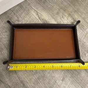 Table top leather valet/ keys coins ECT
